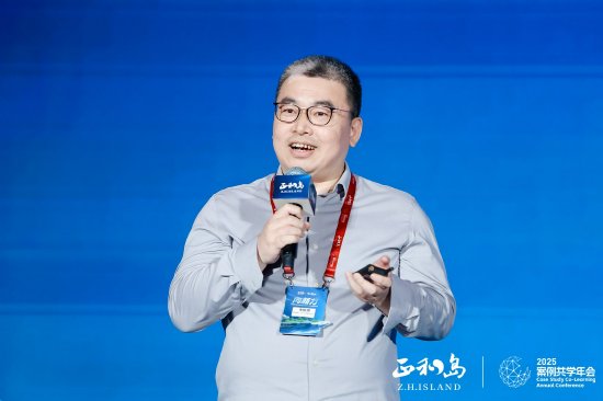盈通策略 《无人公司》作者李智勇：无人公司是AI带来的巨大破坏型机遇，也是真正AI商业新蓝海