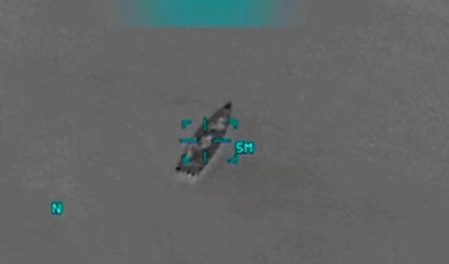 禁飞区暗示军事干预信号，美国对委内瑞拉动武，只差特朗普下令